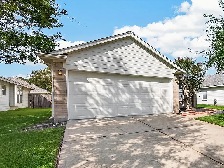 25202 Clover Ranch Dr — Photo 31