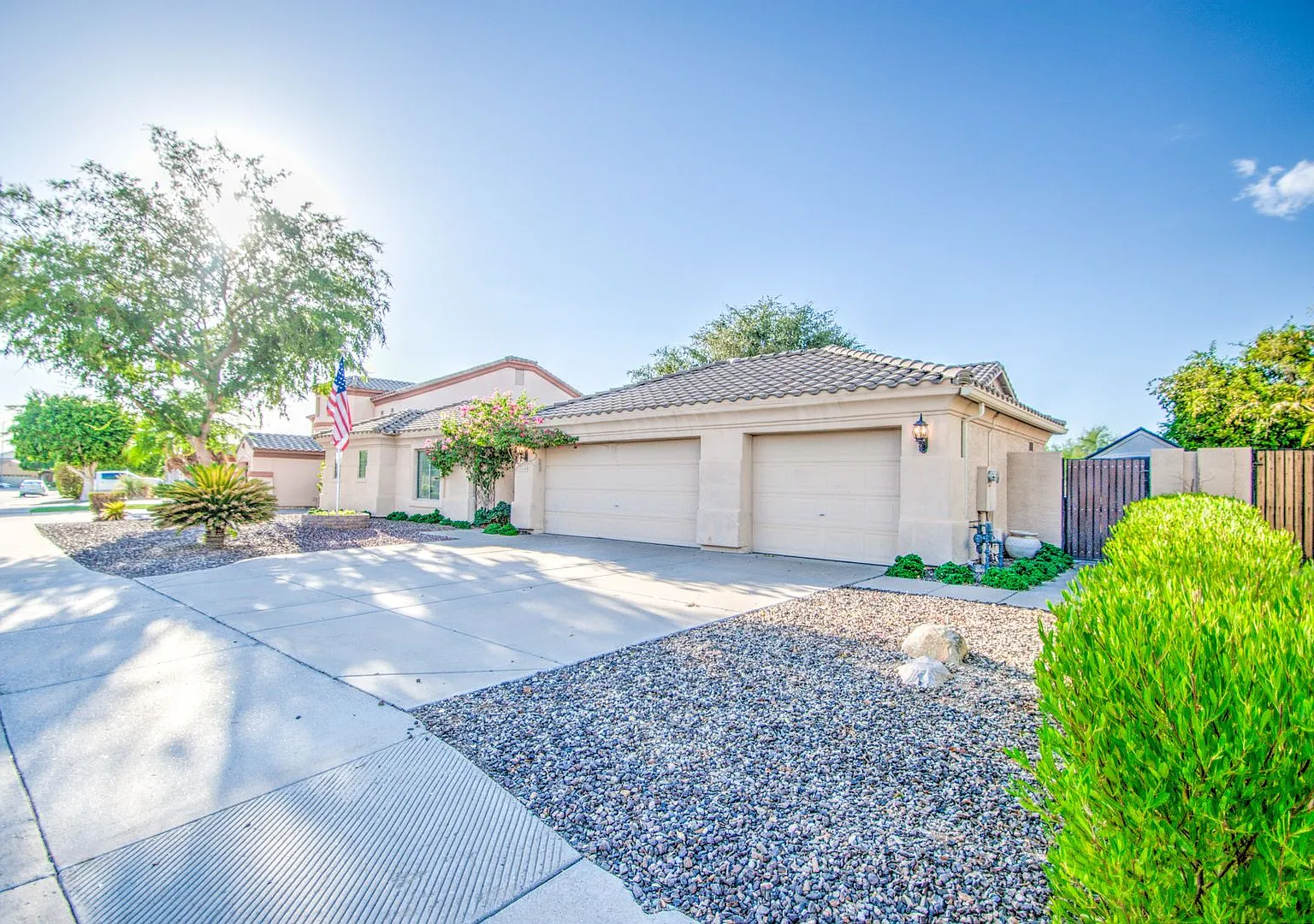 Spacious Furnished Mesa Gem with Pool for Rent! — Photo 3