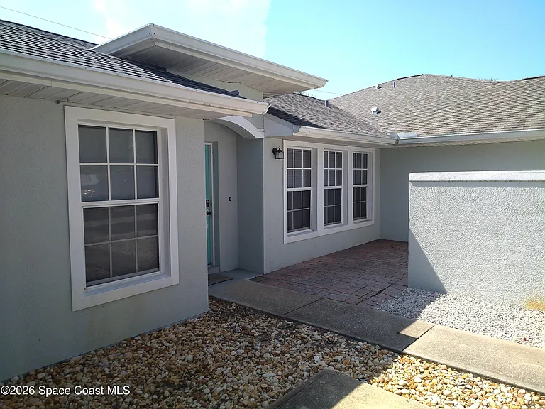 603 Grant Ct — Photo 3
