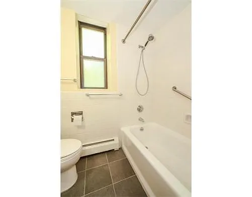 12 Prince St Photo 1