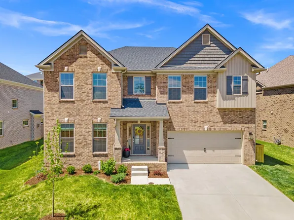 284 Squires Cir, Lexington, KY 40515