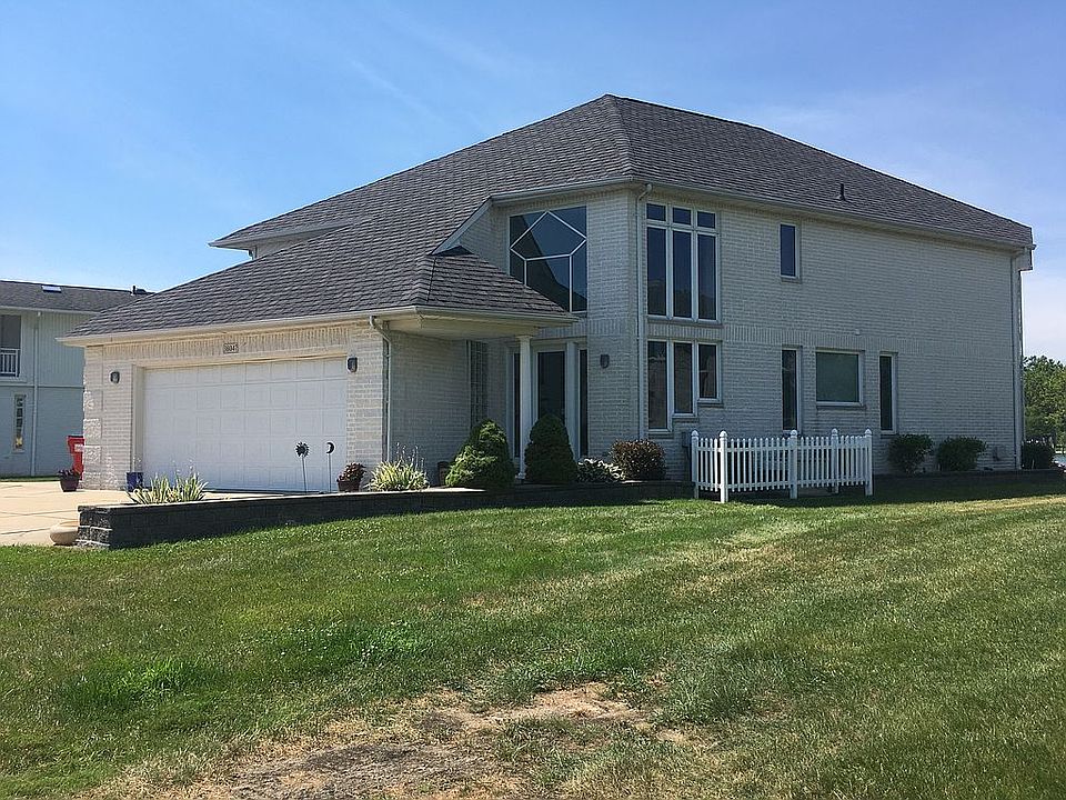 1st image of 38047 Huron Pointe Dr