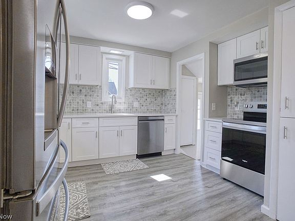 5th image of 1639 Edgefield Rd