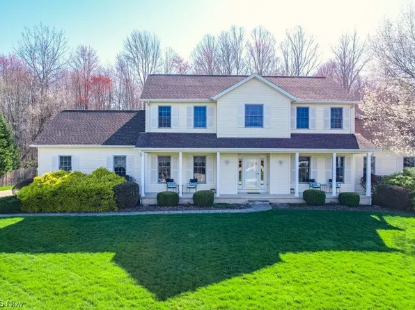 8063 Sandstone Dr, Northfield, OH 44067