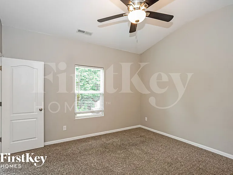 6129 Purbeck Way — Photo 9