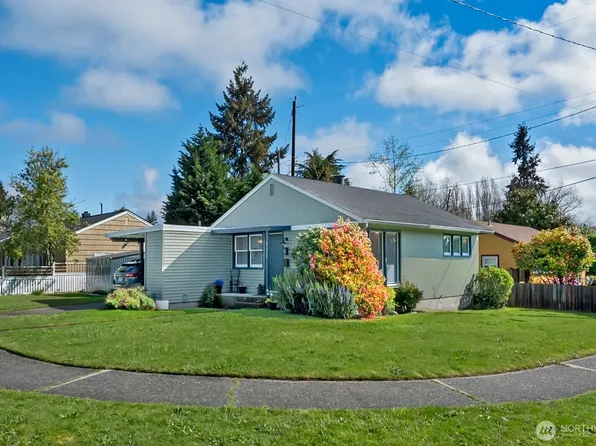 9328 31st Avenue SW, Seattle, WA 98126