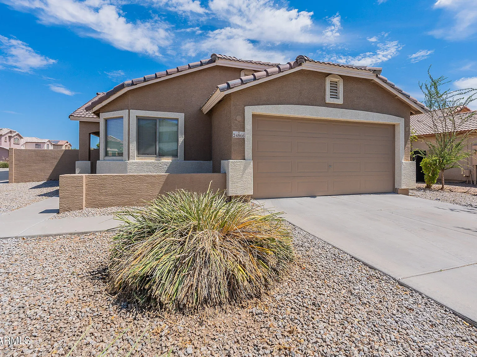3 bed, 2.0 bath, 1849 sqft, $1,800 — Photo 3