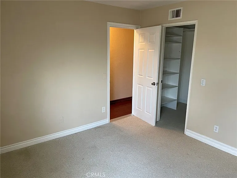 10190 Saddlehill Ter — Photo 29