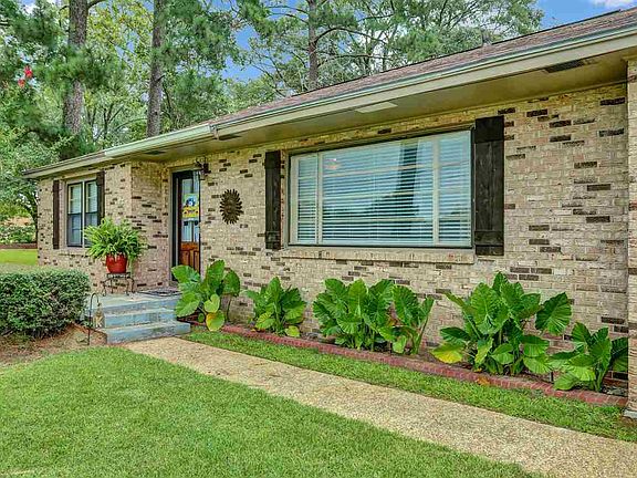 4th image of 104 Pine Park Dr