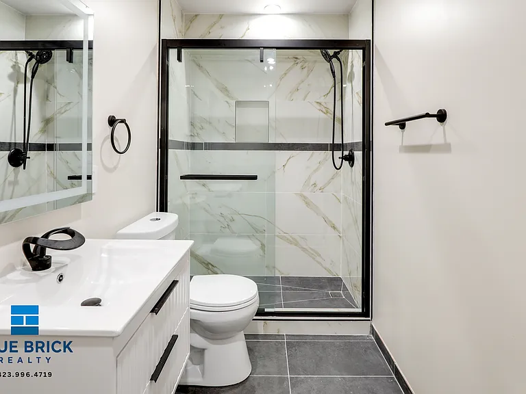 1035 N Hayworth Ave #100 — Photo 19