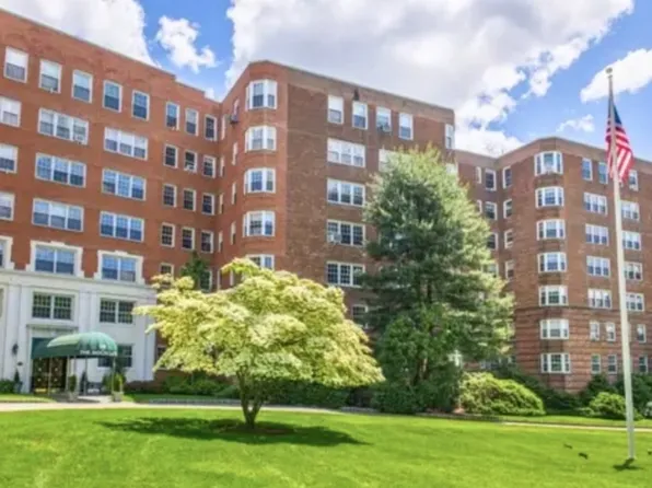 10 Crestmont Rd #4H, Montclair Twp., NJ 07042