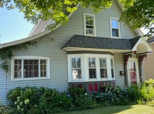 307 W 8th St, Traverse City, MI 49684