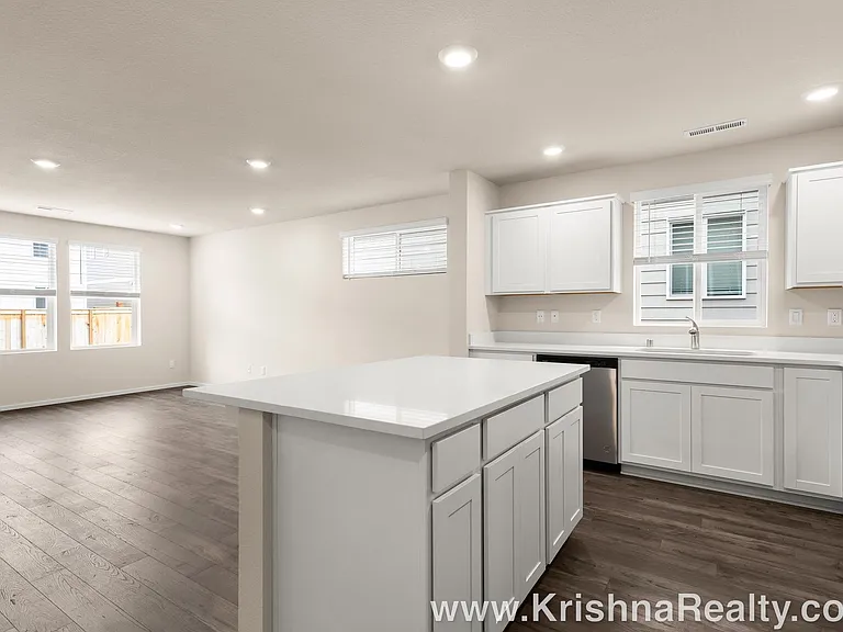10615 NE 120th Pl — Photo 12