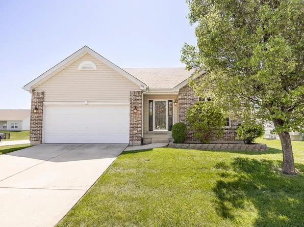 742 Saybrook Falls Dr, Fairview Heights, IL 62208