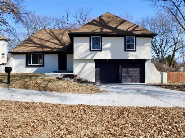 10249 Lamar Ave, Overland Park, KS 66207