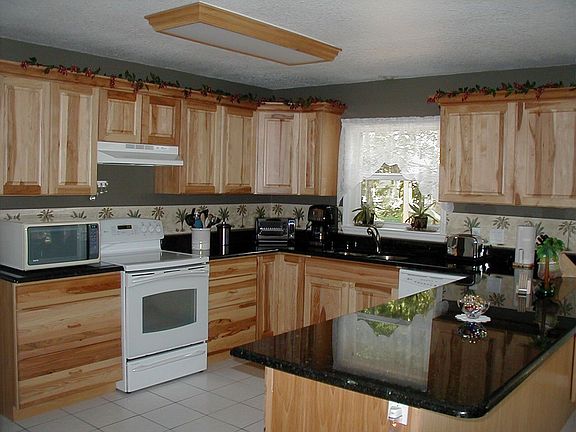 gourmet kitchen