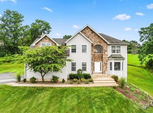 3 Mitts Way, Campbell Hall, NY 10916