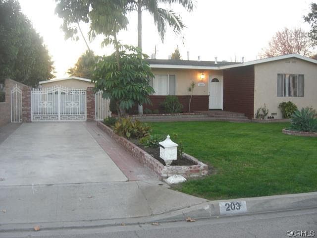 1st image of 203 N Yaleton Ave