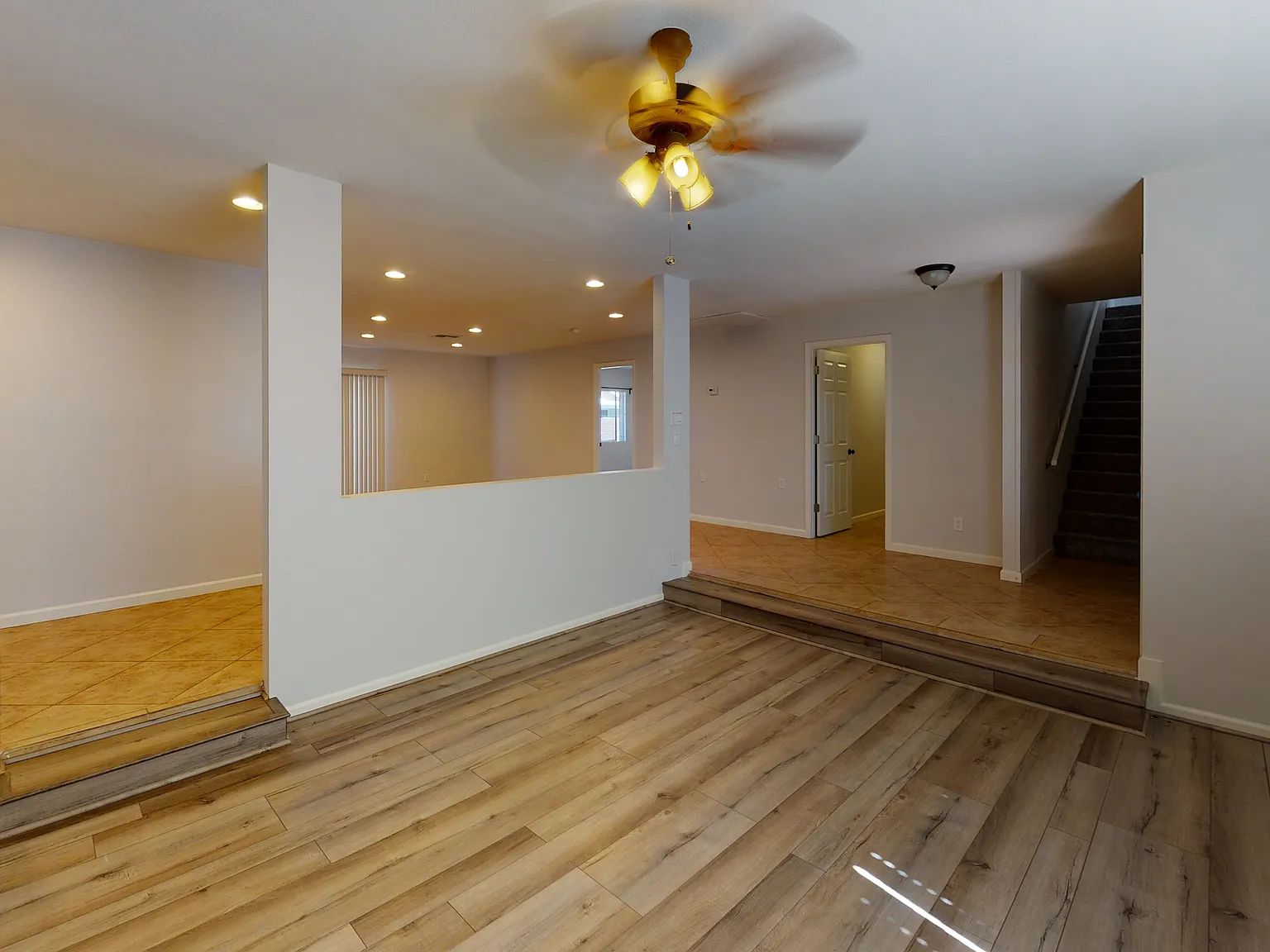 5 bed, 2756 sqft, $700 — Photo 2