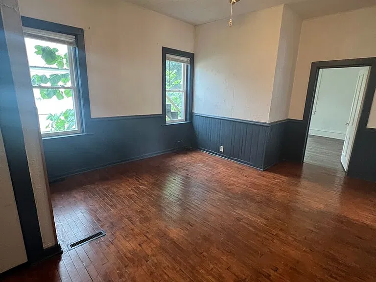 710 N Main St — Photo 7