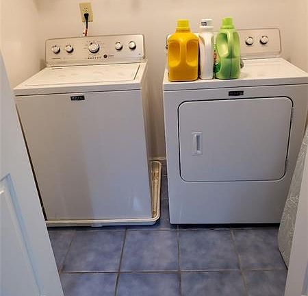 5th image of 12540 Cornish Ct
