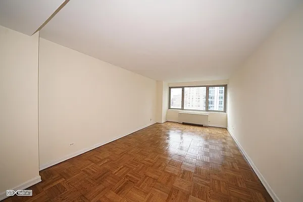 Rented by Citi Habitats | media 11