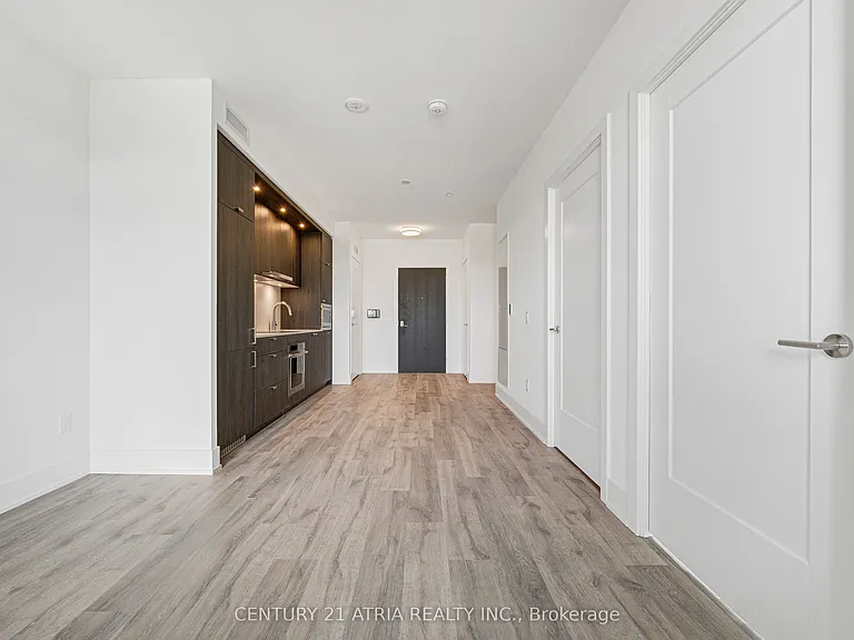 259 The Kingsway #712 — Photo 15