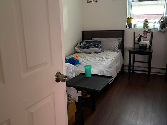 4th image of 20 Franklin St
