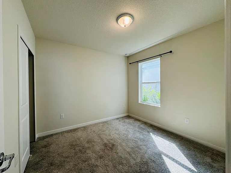5322 Royal Point Ave — Photo 13