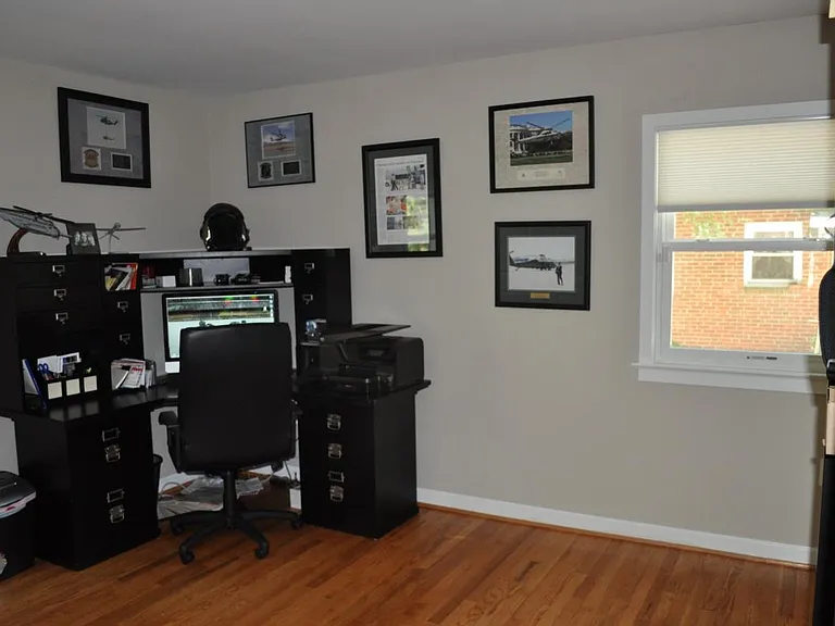 first floor bedroom with double door closet