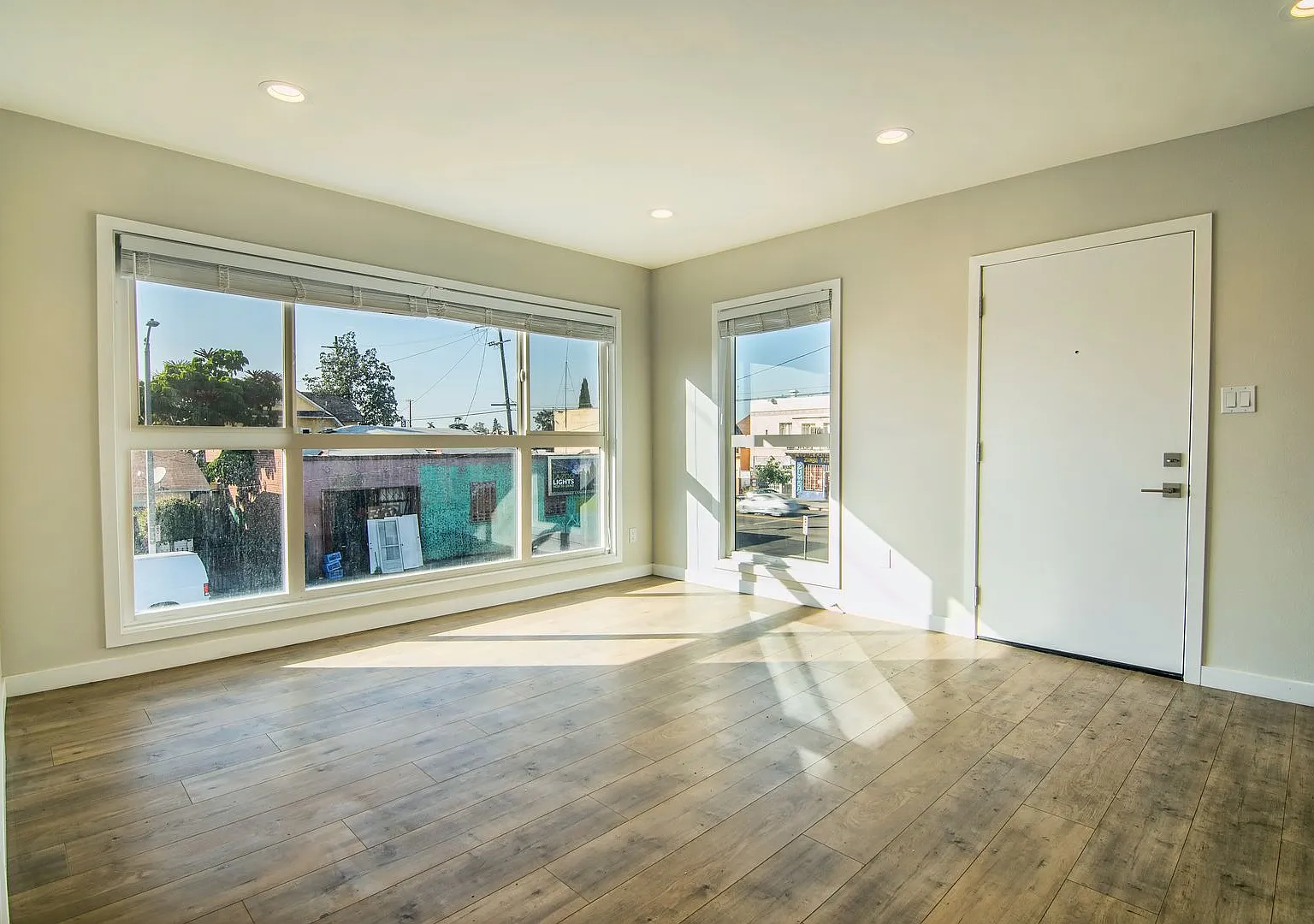 3bed2bath Apartment Next to USC — Photo 3