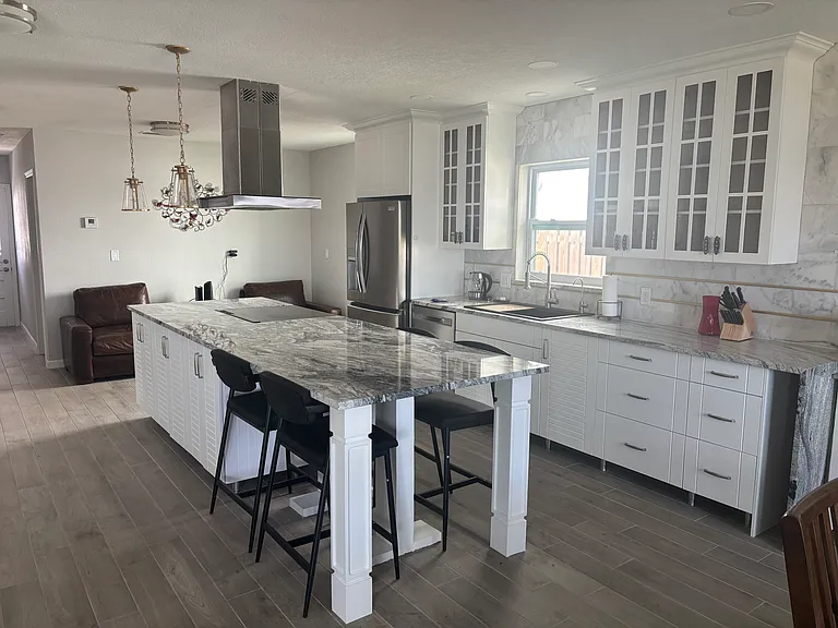 514 Channel Dr — Photo 3
