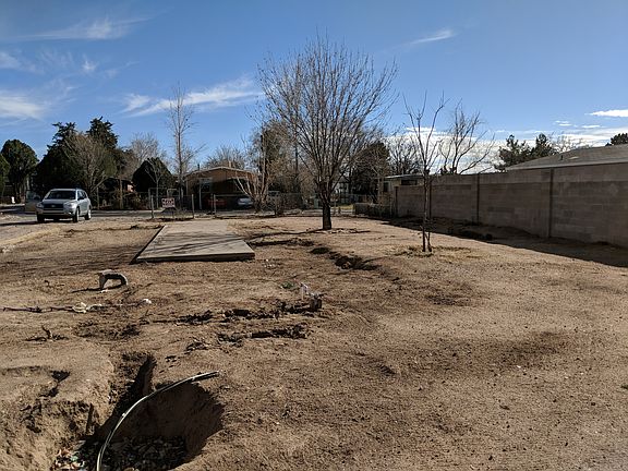 4th image of 6633 San Luis Obispo Ave NE