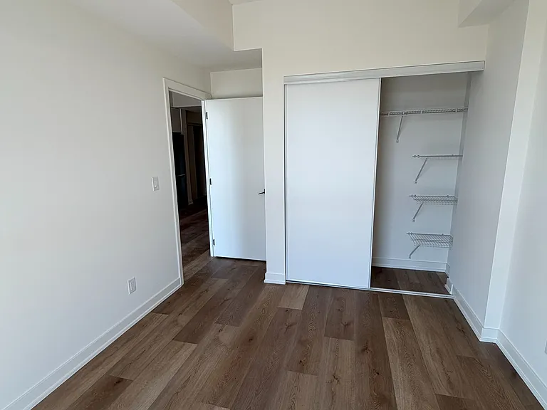 33 Erie Ave #612 — Photo 8
