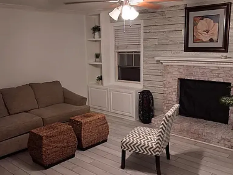 1072 Westfield Trce SE — Photo 3