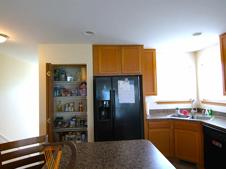1303 Waverly Dr — Photo 4