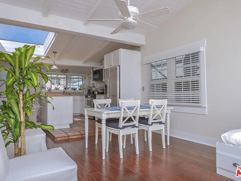 2323 Grand Canal Walk — Photo 11