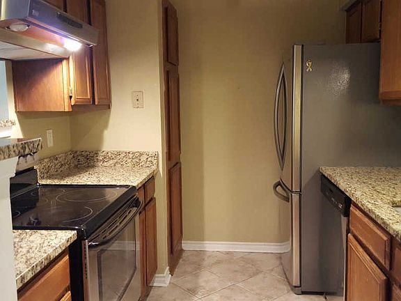 5th image of 1540 Lincoln Way APT 302