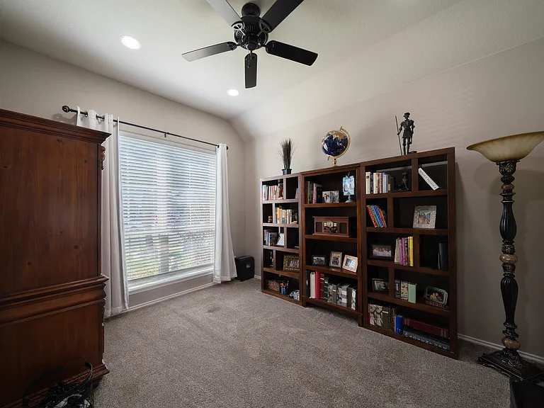 8840 Pinto Cyn — Photo 16