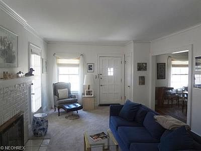2nd image of 1515 Saint Charles Ave