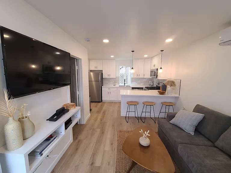 834 Island Ct #1/2 — Photo 13