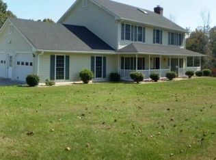 2002 Thomason Ln, Goodview, VA 24095