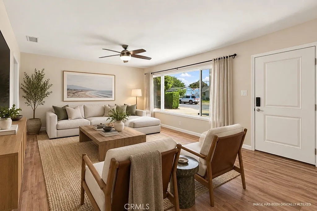 3 bed, 1.5 bath, 1138 sqft, $4,100 — Photo 1