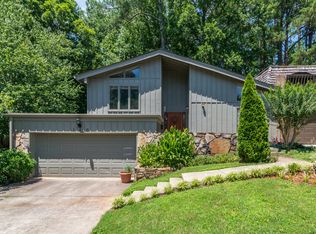140 Leeward Ln, Roswell, GA 30076