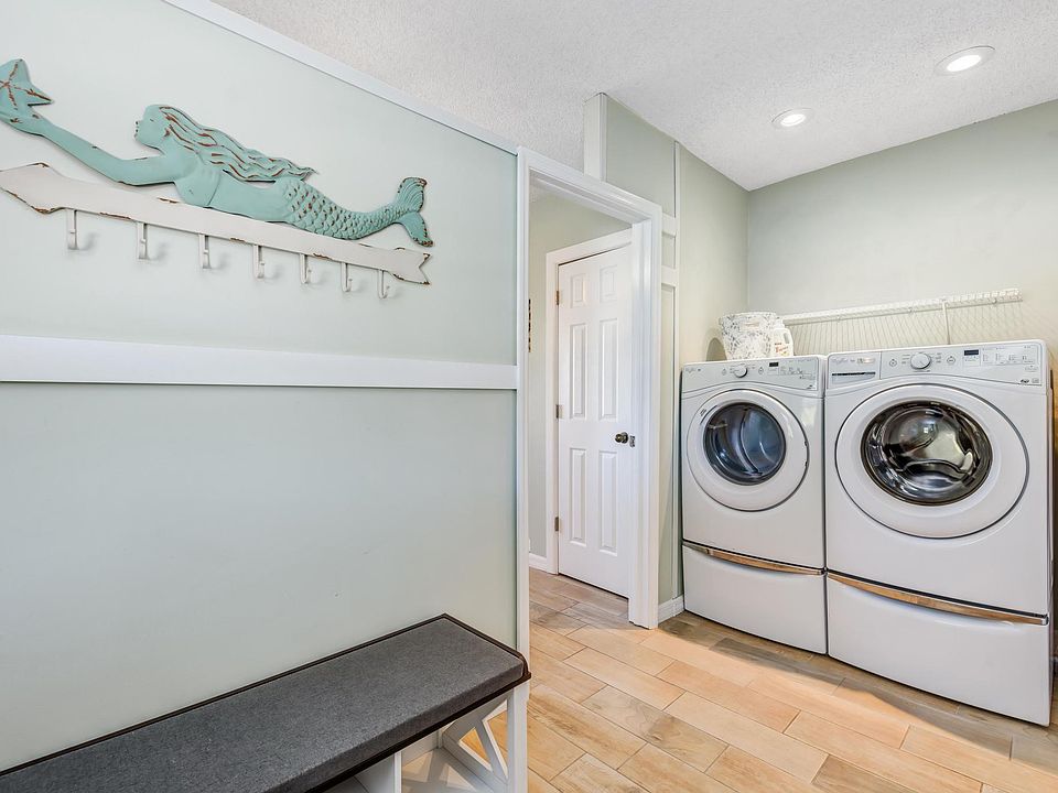 1st image of 710 S Ellicott Cir