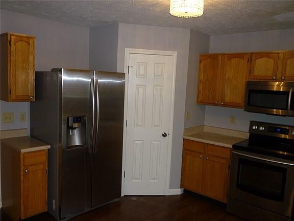 3rd image of 2228 Majestic Prince Dr
