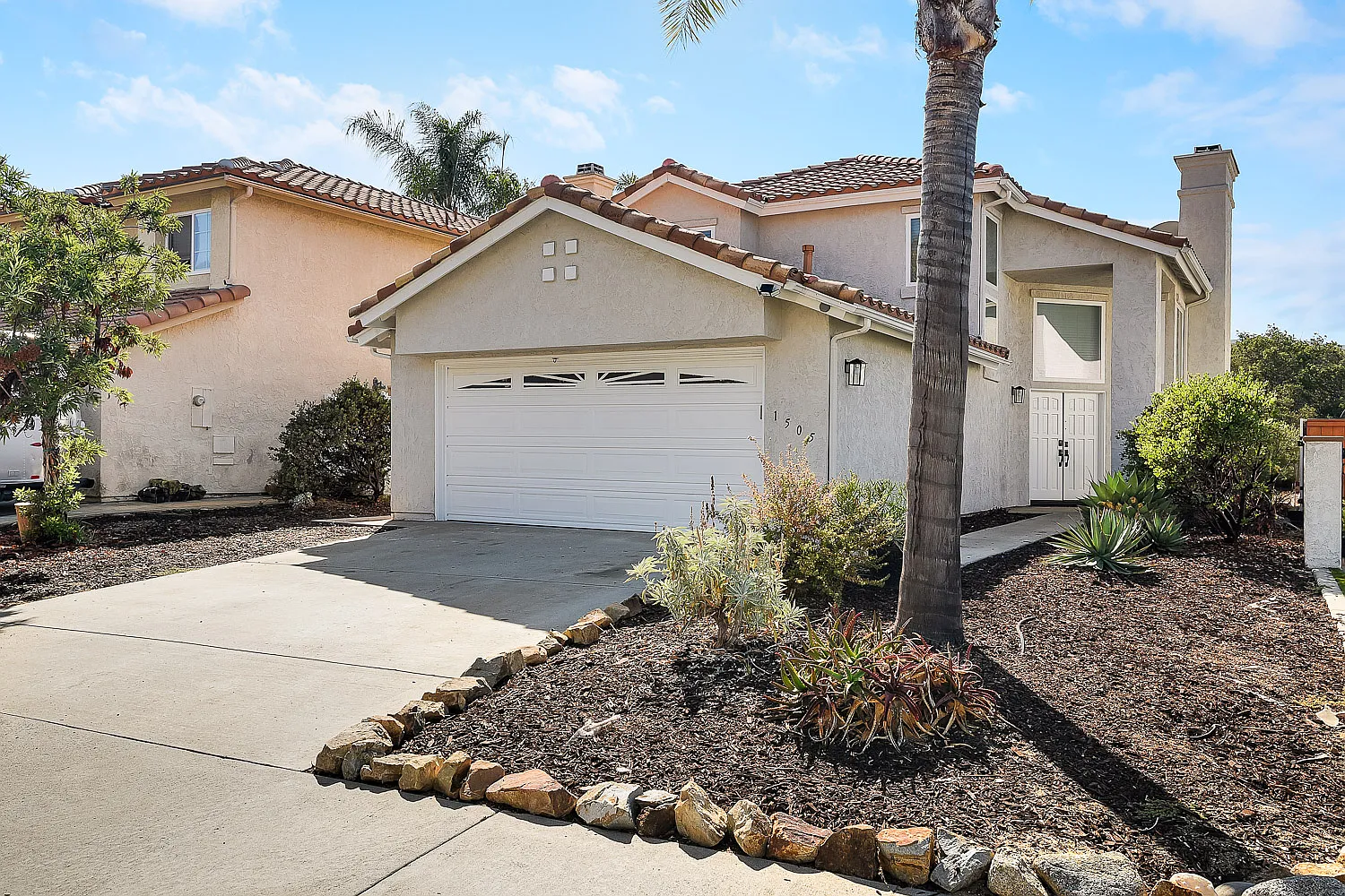 4 bed, 2119 sqft, $4,595 — Photo 1