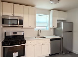 67-14 224th St #B, Oakland Gardens, NY 11364