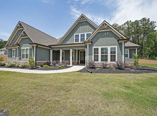 485 Discovery Lake Dr, Fayetteville, GA 30215