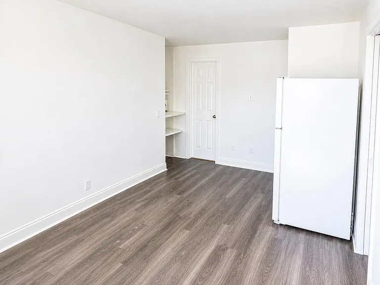 2620 E Way #6 — Photo 5